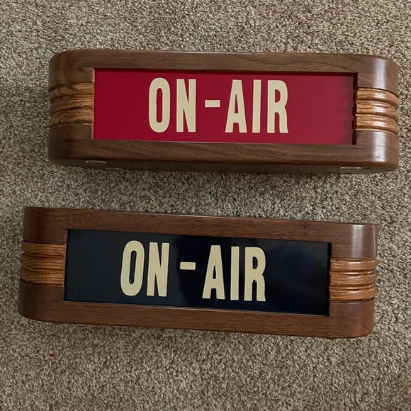 🎉HP🎉 Record stand- amazing gift!!! - Picture 2 of 14